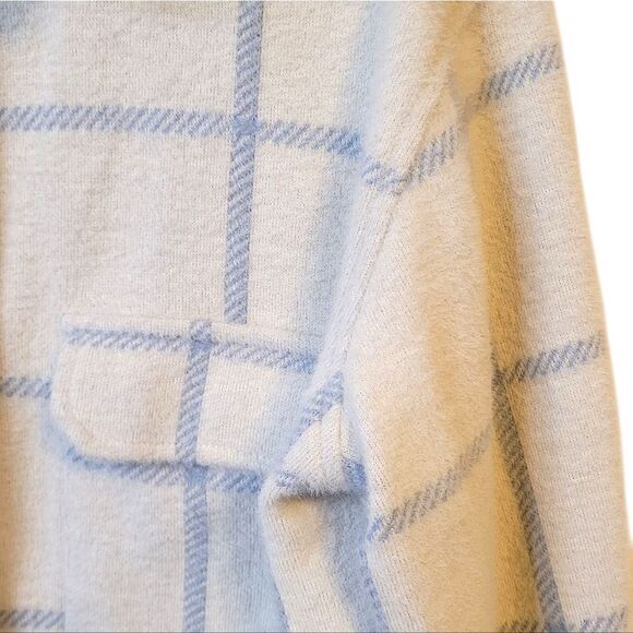 Z Supply Women's Cream And Blue Plaid Thick Eyelash Shacket Size S - Picture 4 of 8